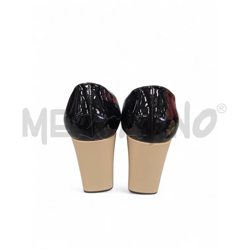 SCARPE DONNA FENDI VERNICE NE TACCO BEIGE | Mercatino dell'Usato Roma tiburtina 2