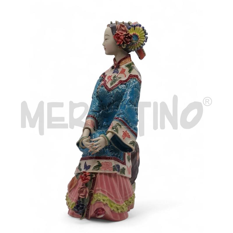STATUINA  DONNA ORIENTALE +SCATOLA | Mercatino dell'Usato Roma tiburtina 2