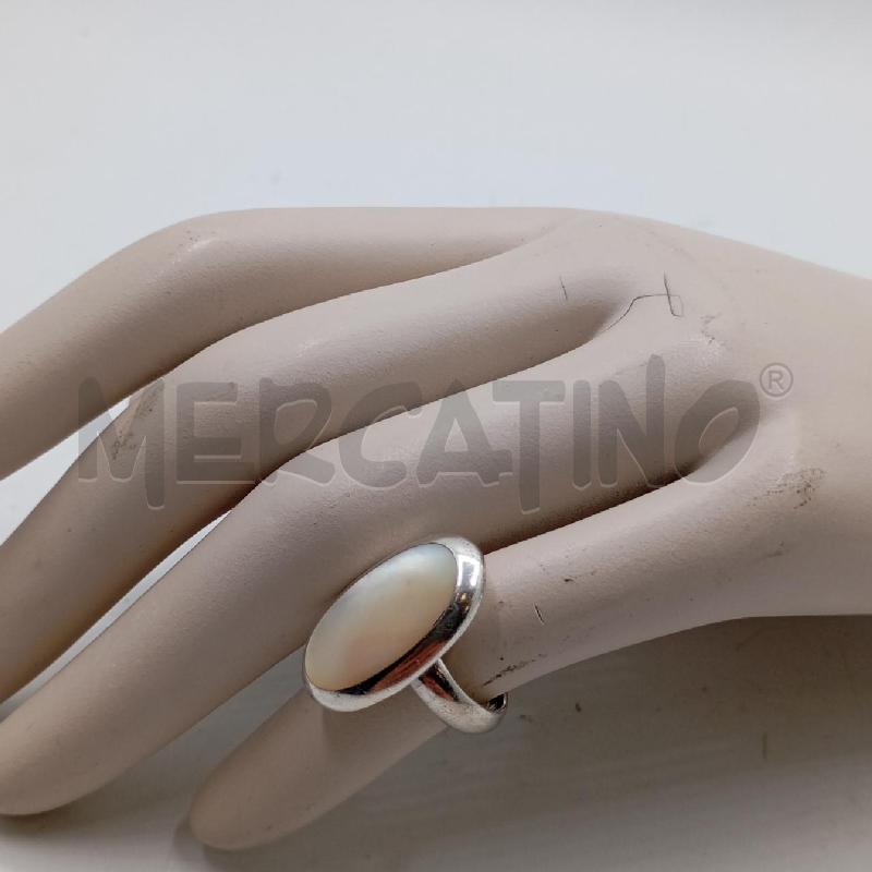 ANELLO D ARGENTATO OVALE MADREPERLATO | Mercatino dell'Usato Roma viale tirreno 1