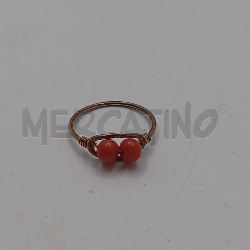 ANELLO D CON CORALLO  | Mercatino dell'Usato Roma viale tirreno 2