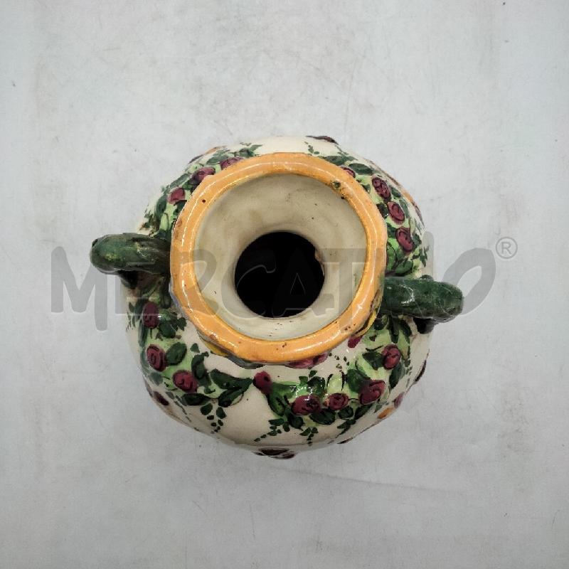 ANFORA COPPA IN MAIOLICA PERSONAGGI IN RILIEVO | Mercatino dell'Usato Roma viale tirreno 2