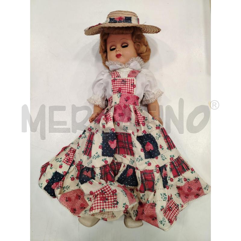 BAMBOLA FATA MILANO VESTITO COUNTRY CON CAPPELLO | Mercatino dell'Usato Roma viale tirreno 1