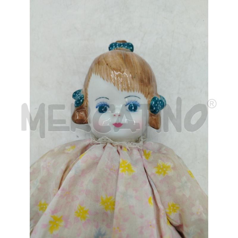 BAMBOLINA PORCELLANA EP VESTITO FIORI | Mercatino dell'Usato Roma viale tirreno 3