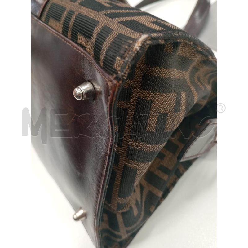 BORSA D FENDI BAGUETTE ZUCCA | Mercatino dell'Usato Roma viale tirreno 4