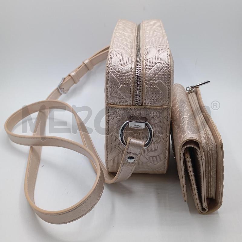 BORSA D LIUJO + PORTAFOGLIO LJ DORATO METALLIZZATO | Mercatino dell'Usato Roma viale tirreno 2