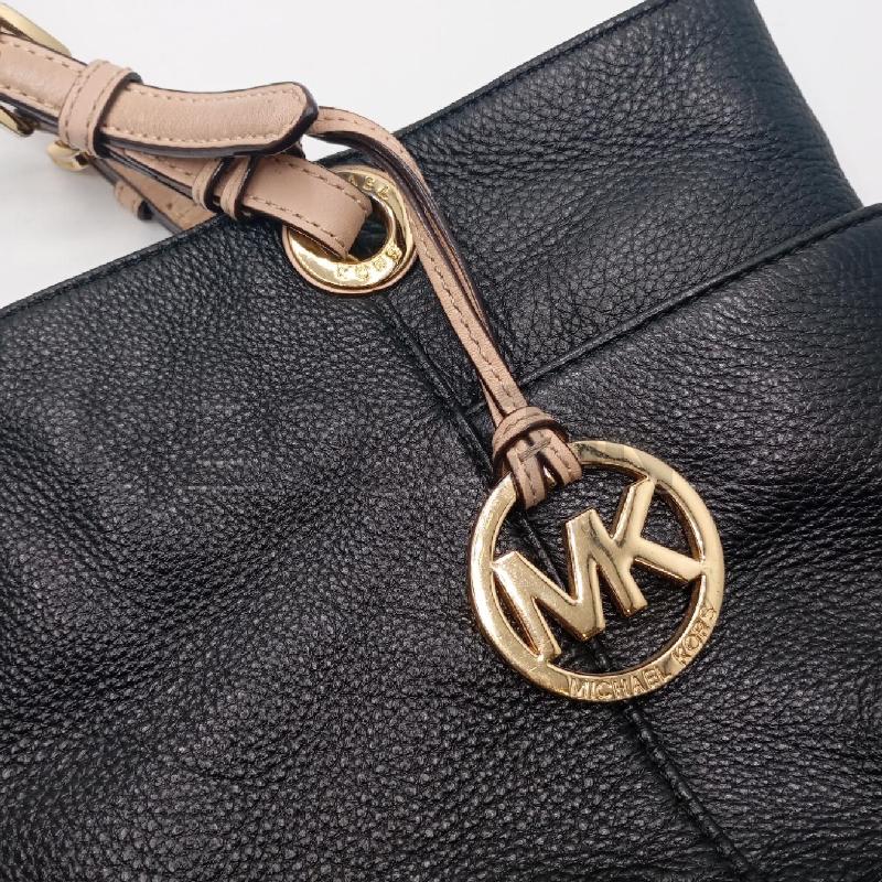 BORSA D MICHAEL KORS IN PELLE NERO | Mercatino dell'Usato Roma viale tirreno 3
