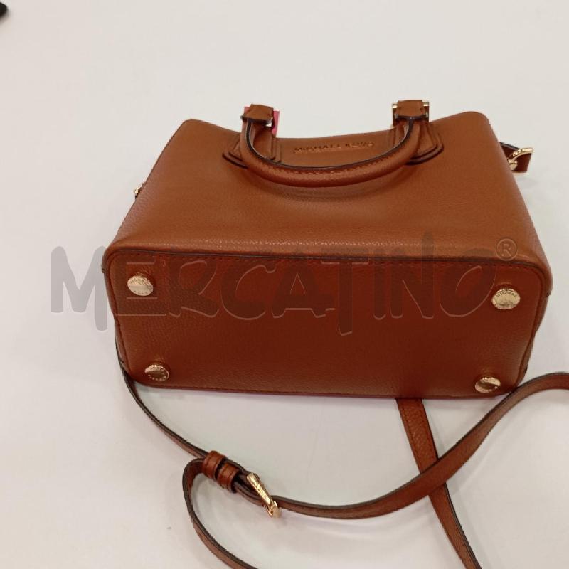 BORSA D MICHAEL KORS MA + TRACOLLA DETT DOR  | Mercatino dell'Usato Roma viale tirreno 4