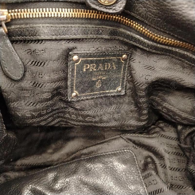 BORSA D PRADA A MANO NE DA RIV  | Mercatino dell'Usato Roma viale tirreno 3