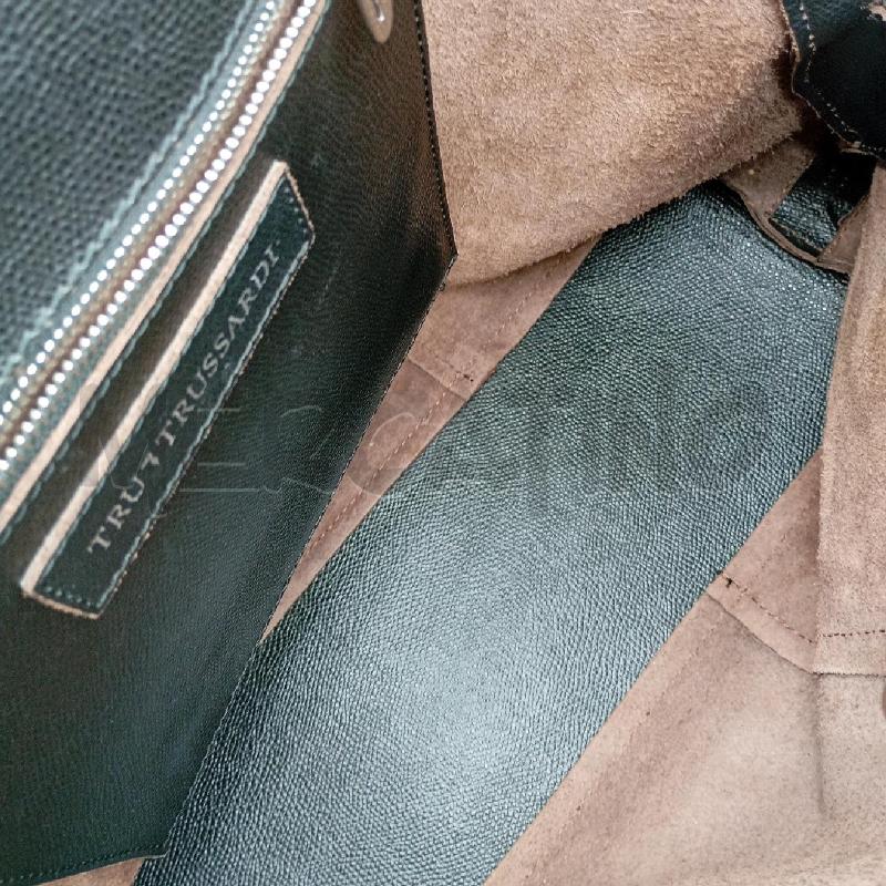 BORSA D TRUSSARDI NE BORCHIE GR CIONDOLO LOGO  | Mercatino dell'Usato Roma viale tirreno 4