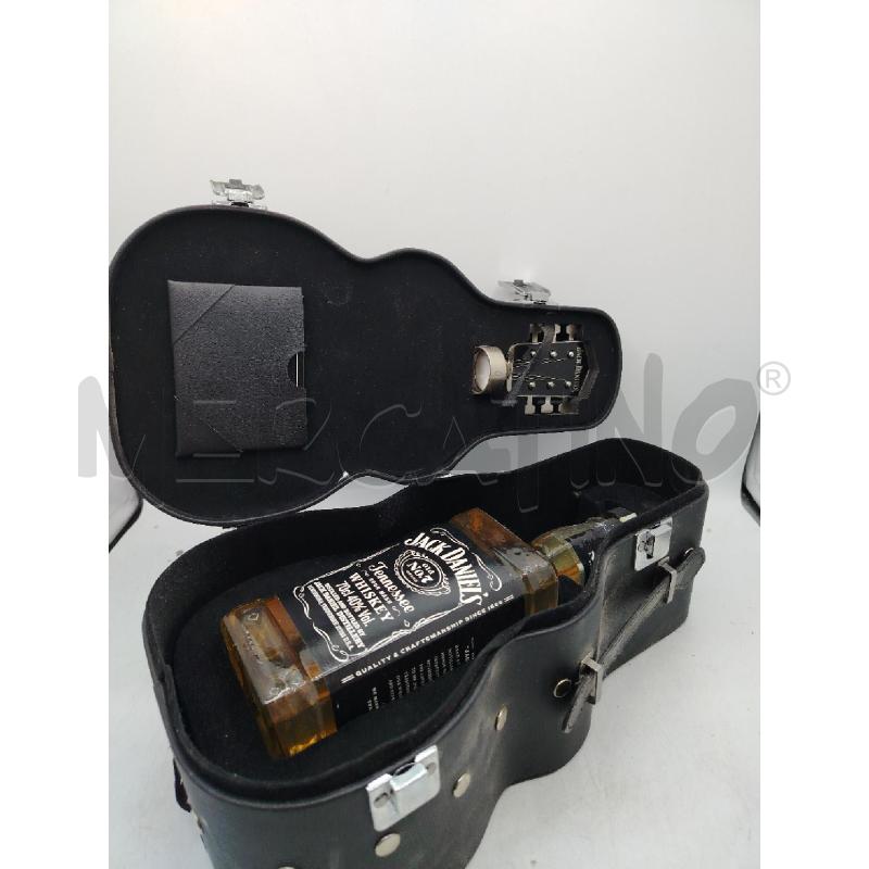 BOTTIGLIA JACK DANIEL'S GUITAR | Mercatino dell'Usato Roma viale tirreno 4