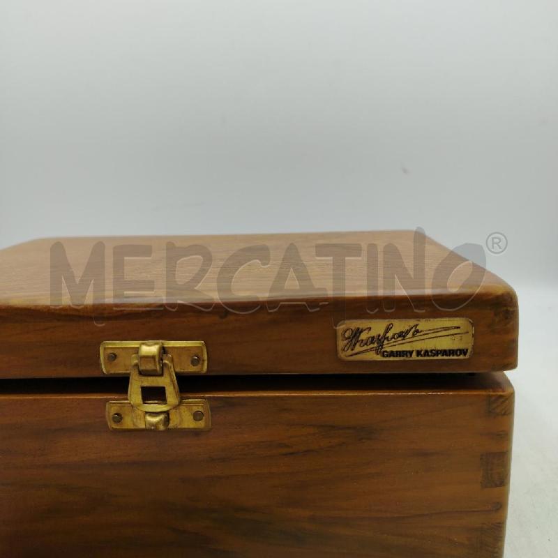 BOX SCACCHI KASPAROV LEGNO | Mercatino dell'Usato Roma viale tirreno 5