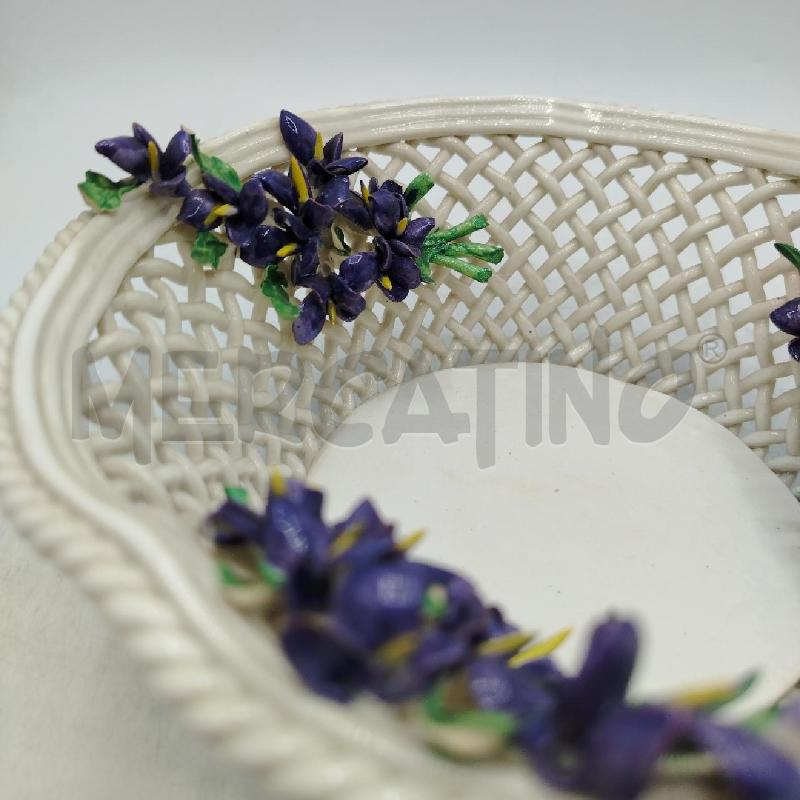 CENTROTAVOLO MOLLICA CAPOD FIORI IN RILIEVO | Mercatino dell'Usato Roma viale tirreno 3
