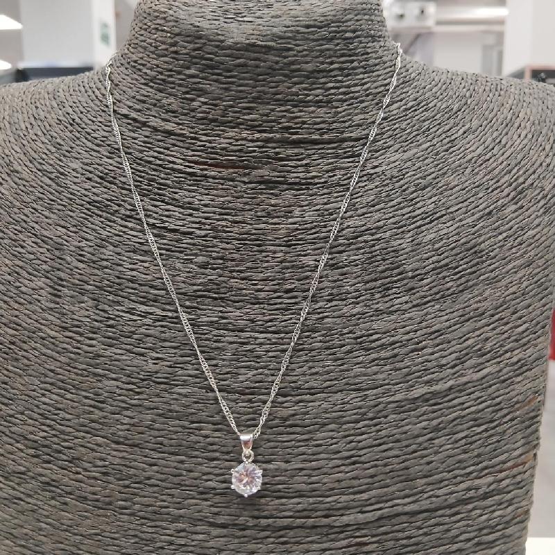 COLLANA CATENINA MET CIONDOLO CRISTALLO | Mercatino dell'Usato Roma viale tirreno 1