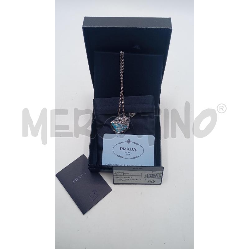 COLLANA PRADA TRIANGOLO BLU ARGENTATO | Mercatino dell'Usato Roma viale tirreno 1