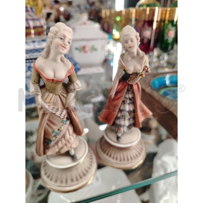 COPPIA STATUINE CPDM DONNE | Mercatino dell'Usato Roma viale tirreno 1