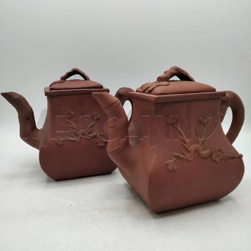 COPPIA TEIERE IN TERRACOTTA CINESE DEC FIORELLINI | Mercatino dell'Usato Roma viale tirreno 3