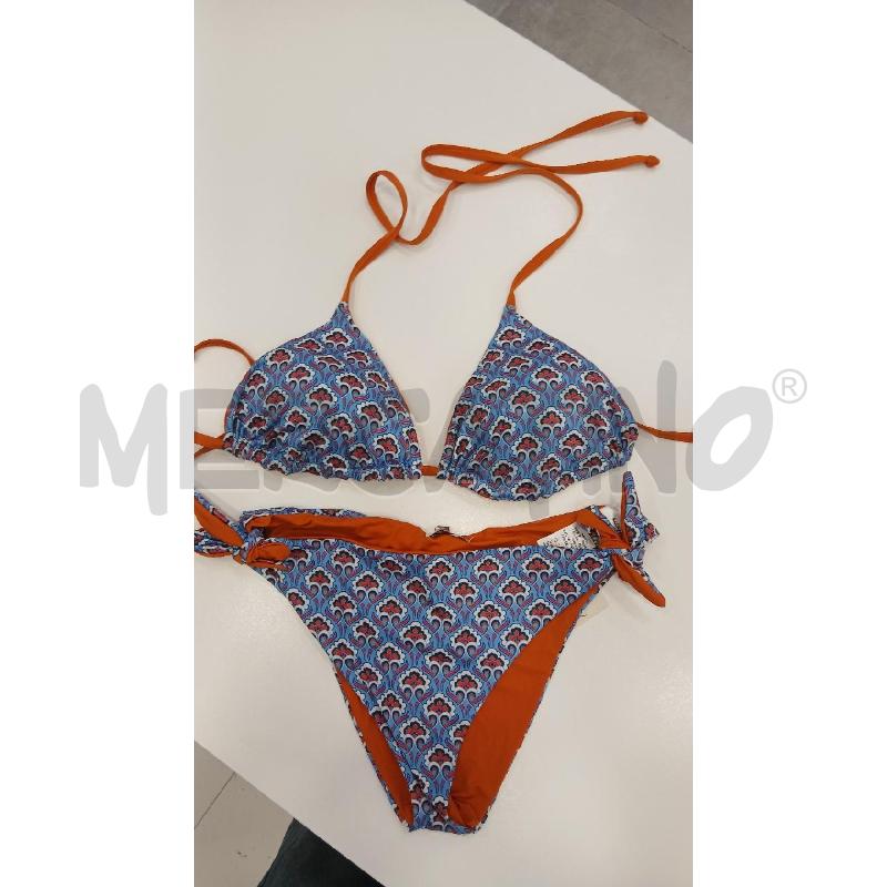 COSTUME D FEELING SOPRA TRAINGOLO FANT BL BI AR | Mercatino dell'Usato Roma viale tirreno 1