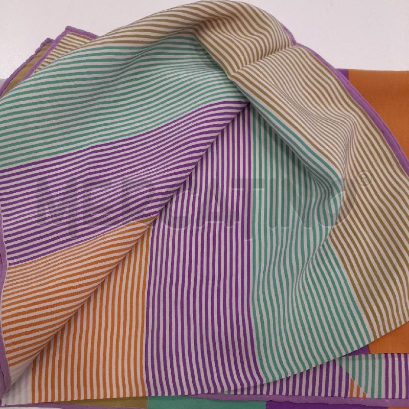 FOULARD D. CENCI LINEE COLORATE  | Mercatino dell'Usato Roma viale tirreno 3