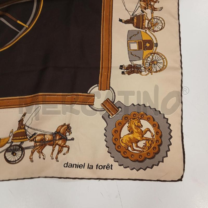 FOULARD DANIEL LA FORET  | Mercatino dell'Usato Roma viale tirreno 4