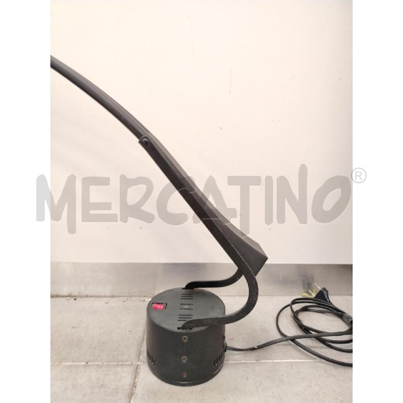 LAMPADA DA TAVOLO STILPLAST ANNI 80 | Mercatino dell'Usato Roma viale tirreno 2