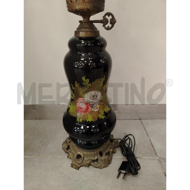 LAMPADA NERA BASE OTT VETRO DECORATO | Mercatino dell'Usato Roma viale tirreno 2