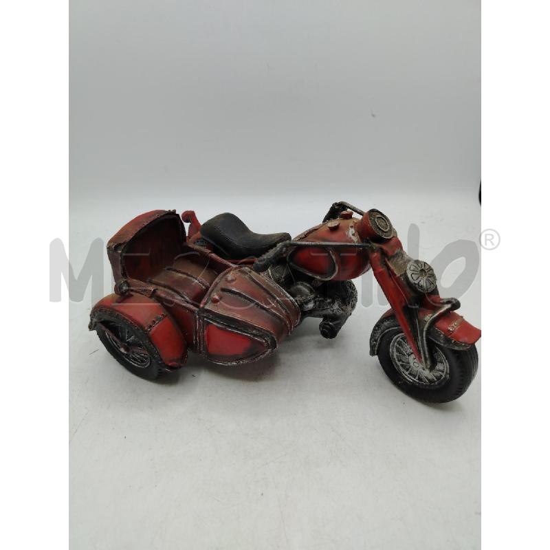 MODELLINO MOTO CER ROSSO | Mercatino dell'Usato Roma viale tirreno 3