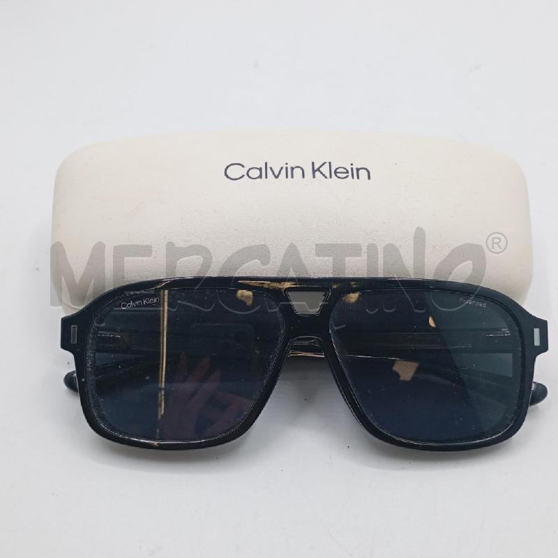 OCCHIALI U CALVIN KLEIN NE SQUADRATI + CUSTODIA  | Mercatino dell'Usato Roma viale tirreno 5