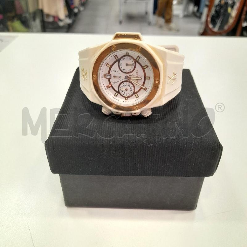 OROLOGIO TOT ATCH CINTURINO GOMMA QUADR BIA ORO | Mercatino dell'Usato Roma viale tirreno 1