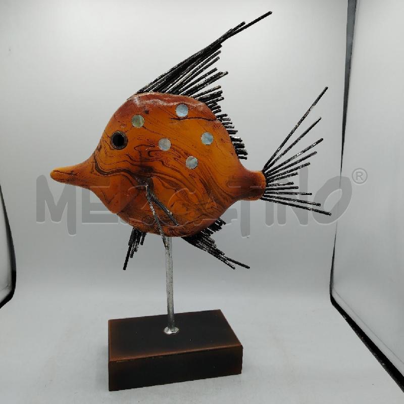 PESCE DECORATIVO SU BASE LEGNO | Mercatino dell'Usato Roma viale tirreno 1