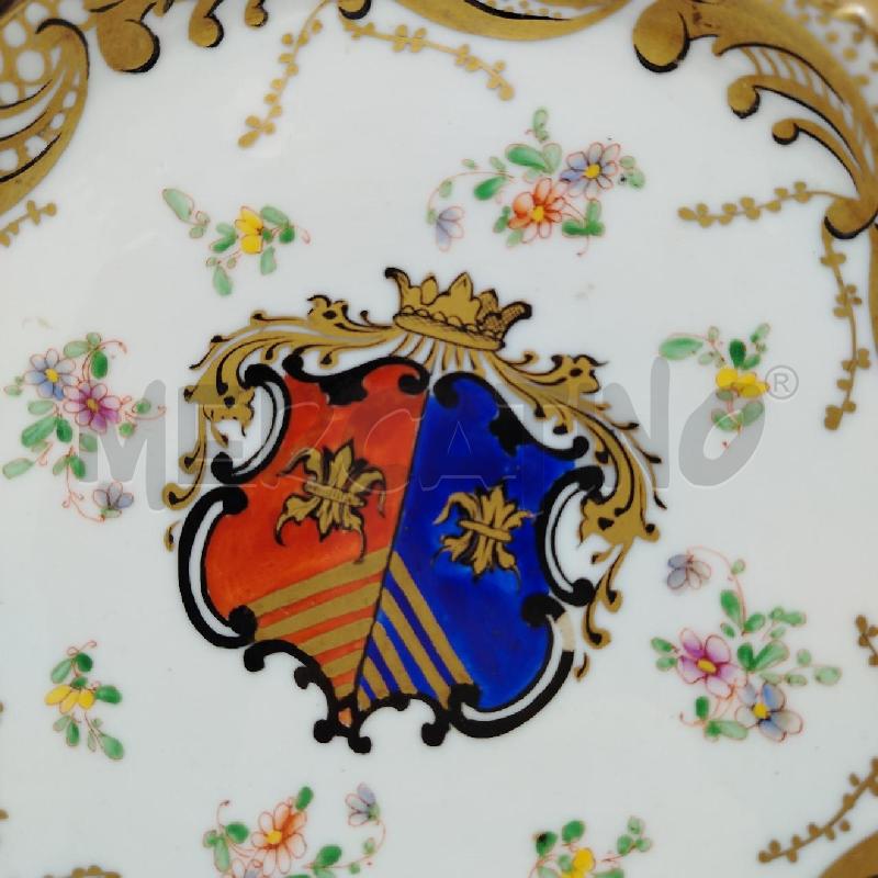 PIATTO DA COLL EP CAPODIMONTE FIGURE IN RILIEVO  | Mercatino dell'Usato Roma viale tirreno 2