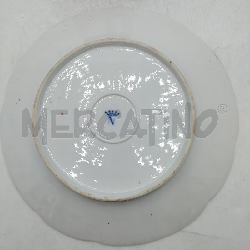 PIATTO DA COLL EP CAPODIMONTE FIGURE IN RILIEVO | Mercatino dell'Usato Roma viale tirreno 4