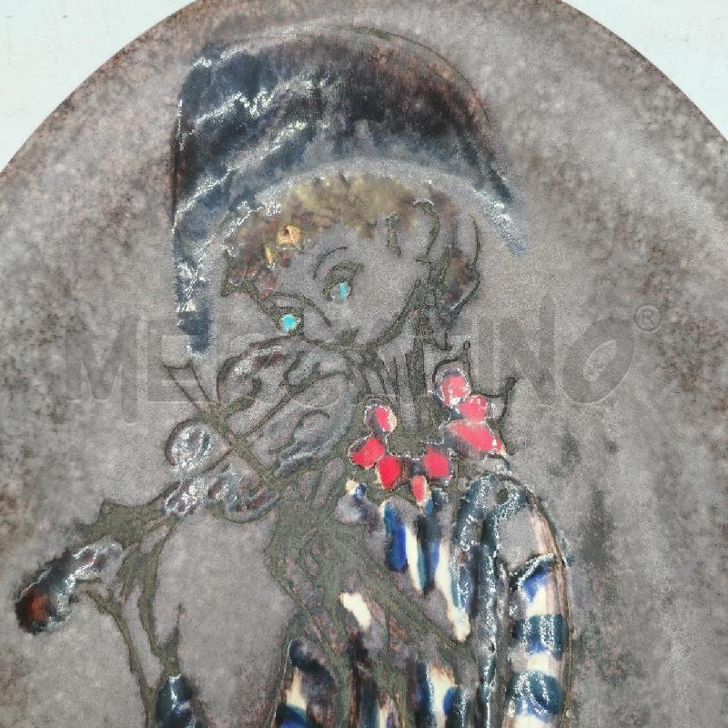 PIATTO OVALE T COTTO FIGURA STILIZZATA | Mercatino dell'Usato Roma viale tirreno 2