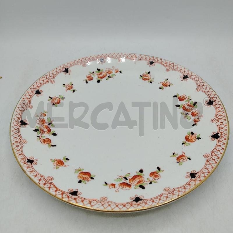PIATTO ROYAL ALBERT FIORELLINI DECORATI | Mercatino dell'Usato Roma viale tirreno 1