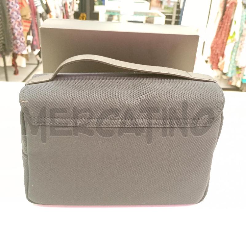 POCHETTE D GIOPRGIO ARMANI FRAGRANCES BL  | Mercatino dell'Usato Roma viale tirreno 2