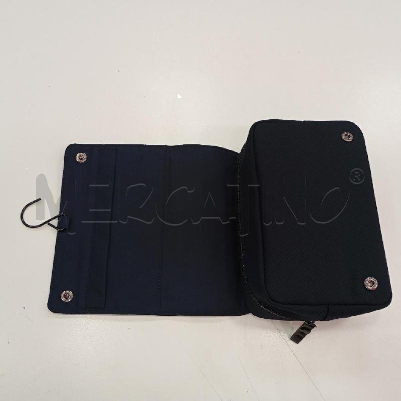 POCHETTE D GIOPRGIO ARMANI FRAGRANCES BL  | Mercatino dell'Usato Roma viale tirreno 4
