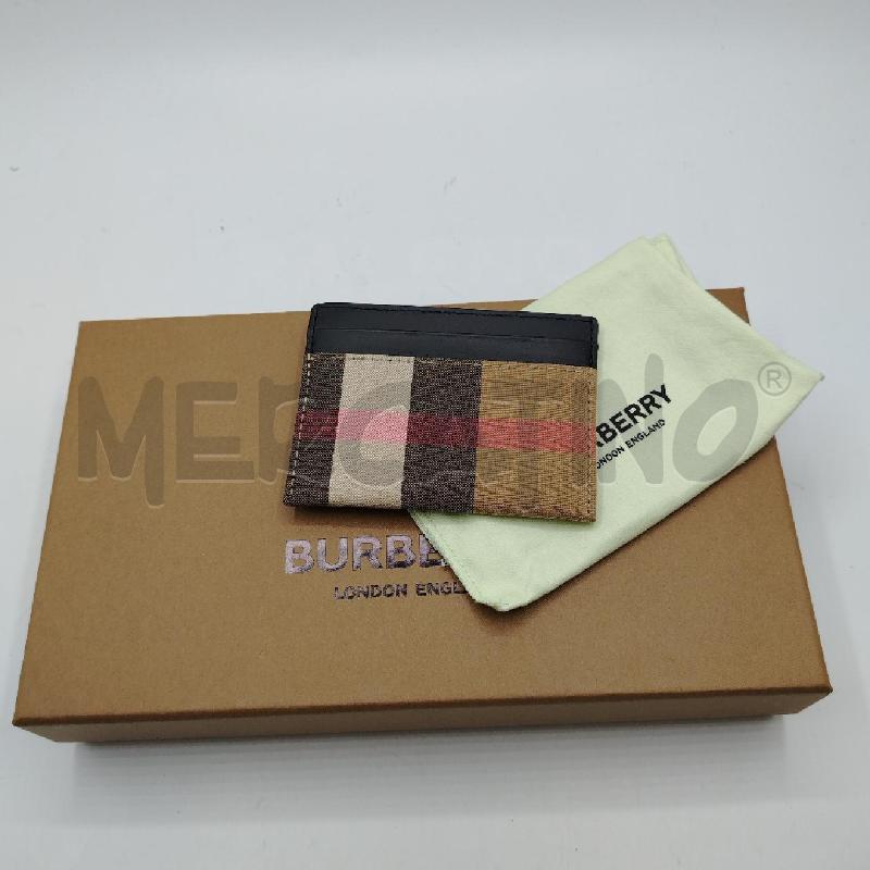PORTA CARTE BURBERRY  | Mercatino dell'Usato Roma viale tirreno 3