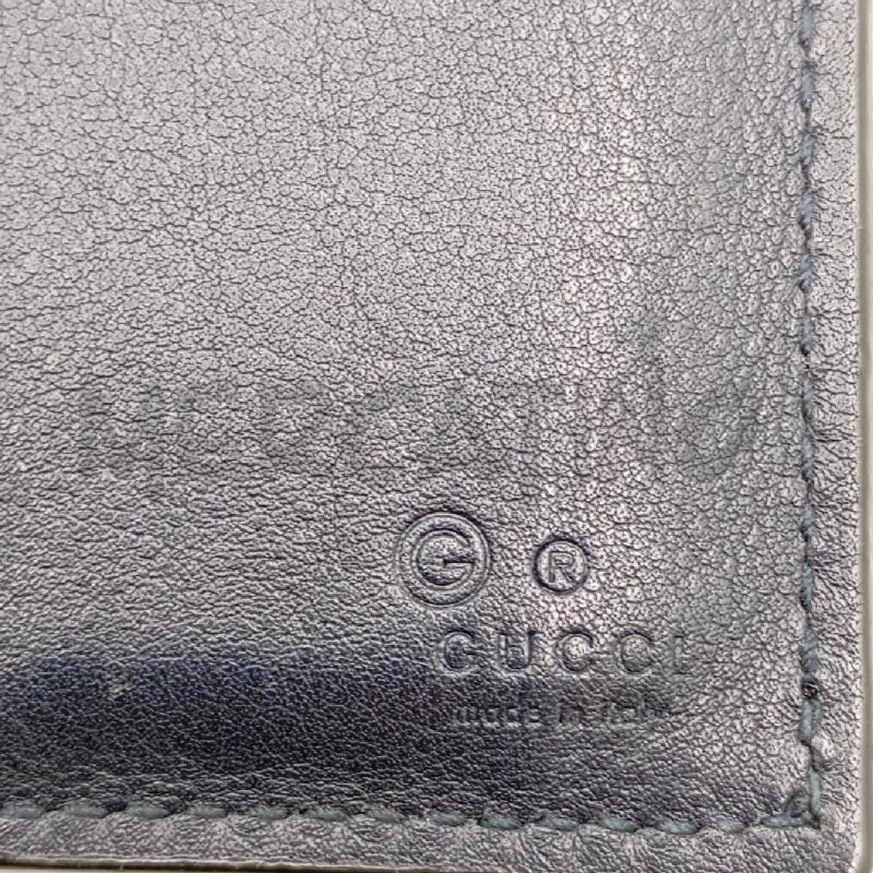 PORTA FOGLIO GUCCI IN PELLE BLU | Mercatino dell'Usato Roma viale tirreno 2