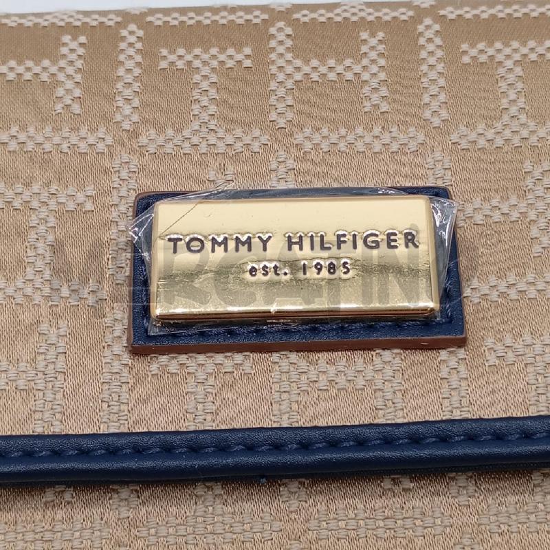 PORTA FOGLIO TOMMY HILFIGER BE PROFILI BL  | Mercatino dell'Usato Roma viale tirreno 3