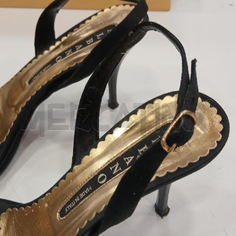 SANDALI D ALBANO NERO CON STRASS SCATOLA | Mercatino dell'Usato Roma viale tirreno 3