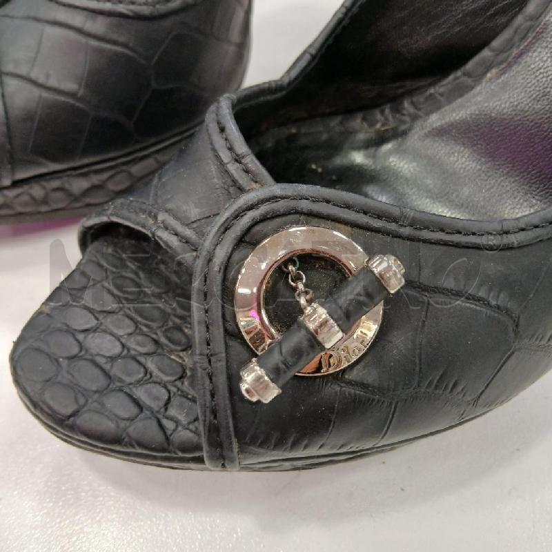 SANDALI D DIOR ALLA SCHIAVA IN PELLE  | Mercatino dell'Usato Roma viale tirreno 2