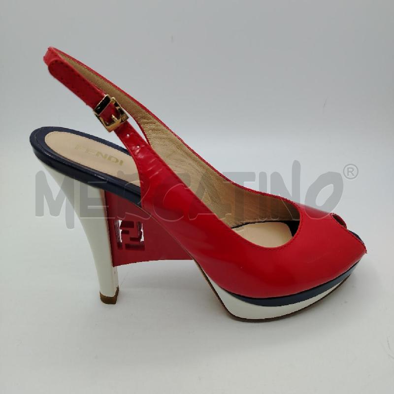 SANDALI D FENDI IN VERNICE ROSSO SLINGBACK | Mercatino dell'Usato Roma viale tirreno 4