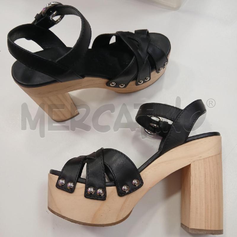 SANDALI D PRADA NERO TACCO IN LEGNO | Mercatino dell'Usato Roma viale tirreno 5