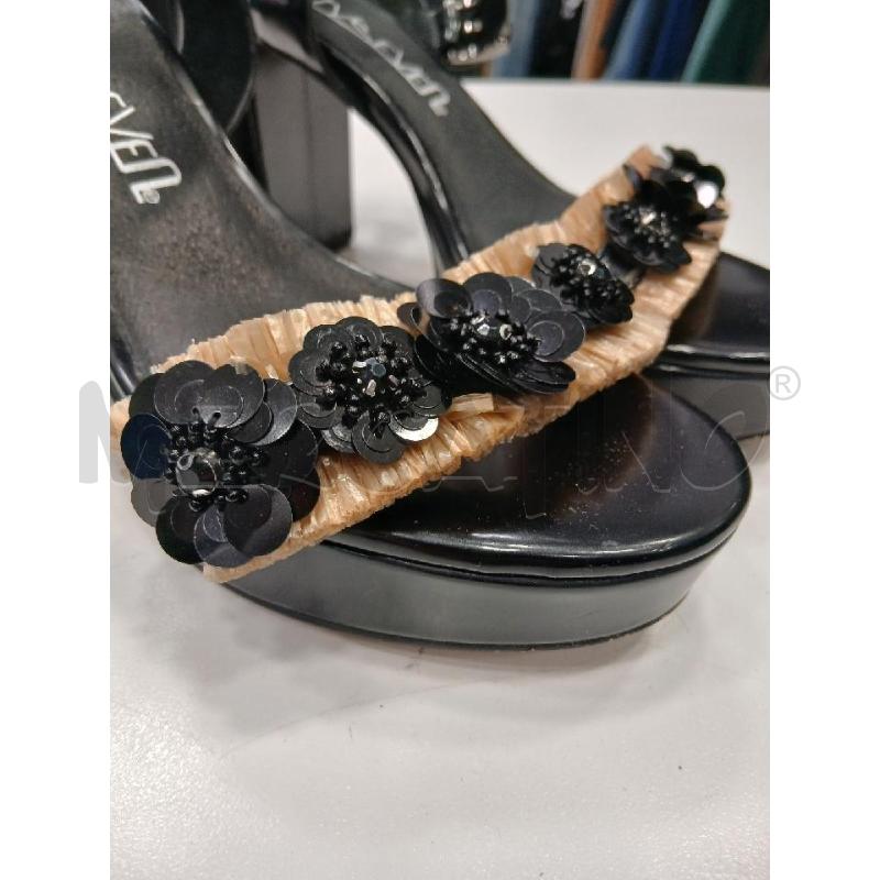 SANDALI D SIXTY SEVEN NE FASCIA FIORI PERLINE NE  | Mercatino dell'Usato Roma viale tirreno 2