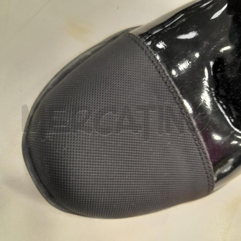 SCARPE D ENTOURAGE NE LUCIDE PUNTA PUNTINATA | Mercatino dell'Usato Roma viale tirreno 5
