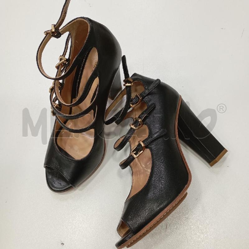 SCARPE D MAX & CO NE PUNTATE FIBBIE FRONT  | Mercatino dell'Usato Roma viale tirreno 1