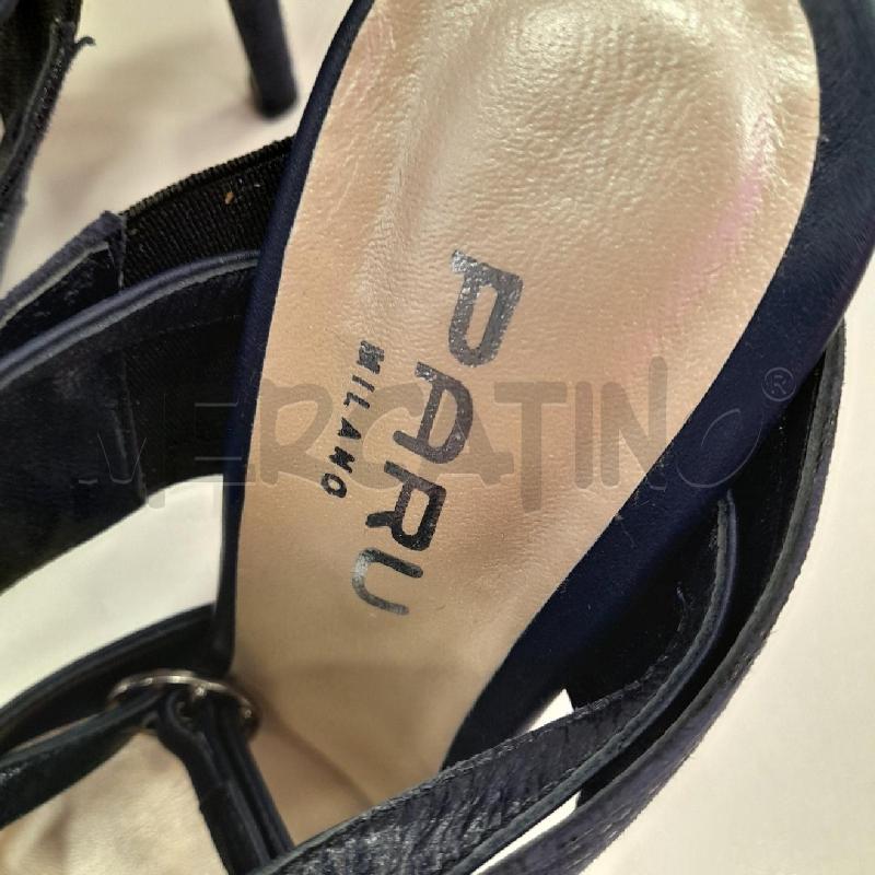 SCARPE D PARU BL PUNTA FASCIA COLLO SCATOLA | Mercatino dell'Usato Roma viale tirreno 4