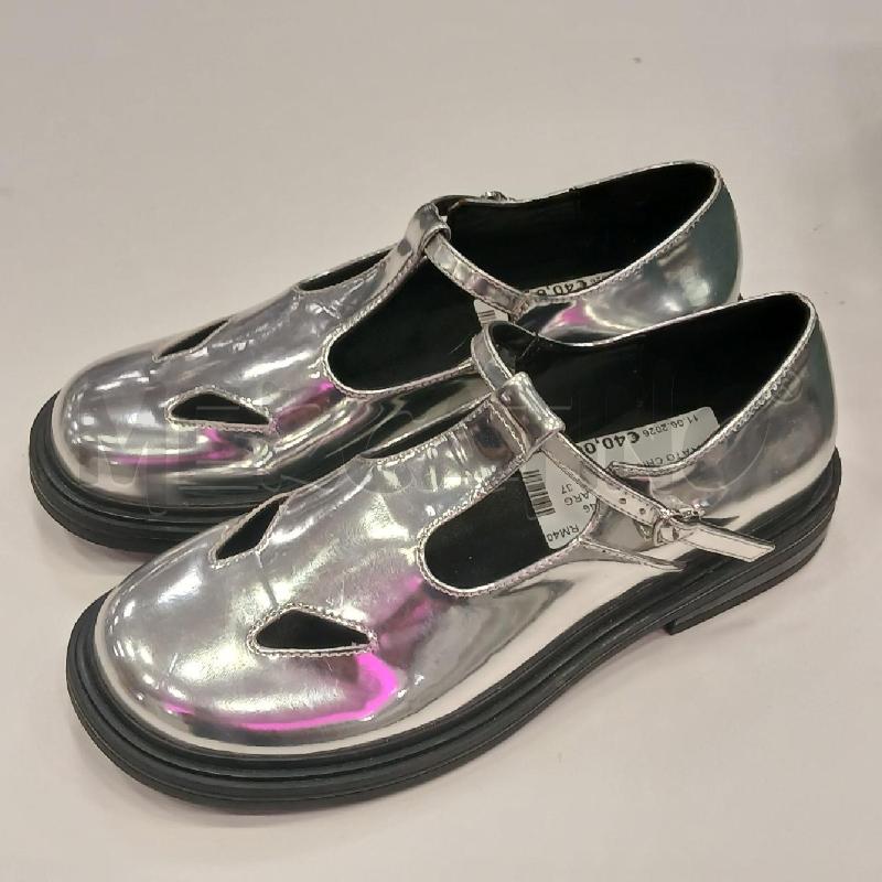 SCARPE D TOSCABLU ARGENTATO CHIUSURA CUORE | Mercatino dell'Usato Roma viale tirreno 1