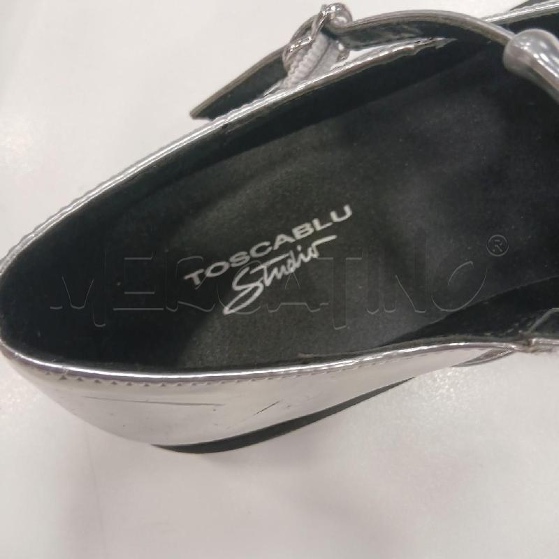 SCARPE D TOSCABLU ARGENTATO CHIUSURA CUORE | Mercatino dell'Usato Roma viale tirreno 4