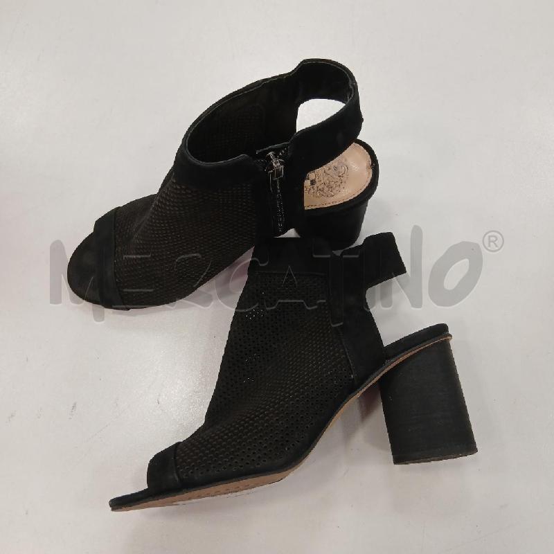 SCARPE D VINCE CAMUTO NE SPUNTATE TRAF  | Mercatino dell'Usato Roma viale tirreno 1