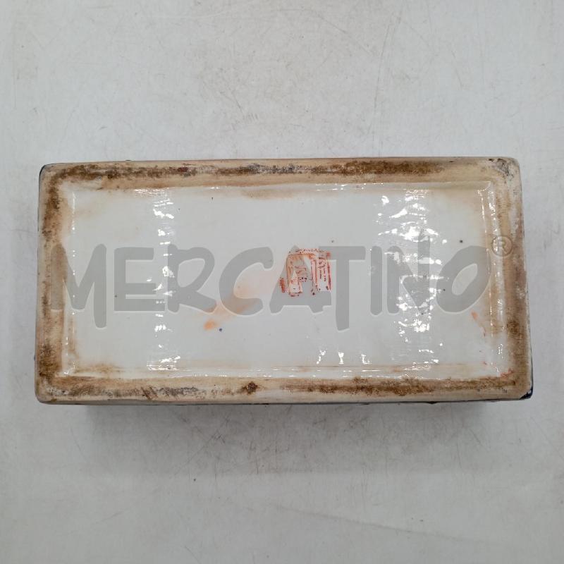 SCATOLA PORCELLANA CINESE RETTANGOLARE MOTIVI FLOREALI | Mercatino dell'Usato Roma viale tirreno 5